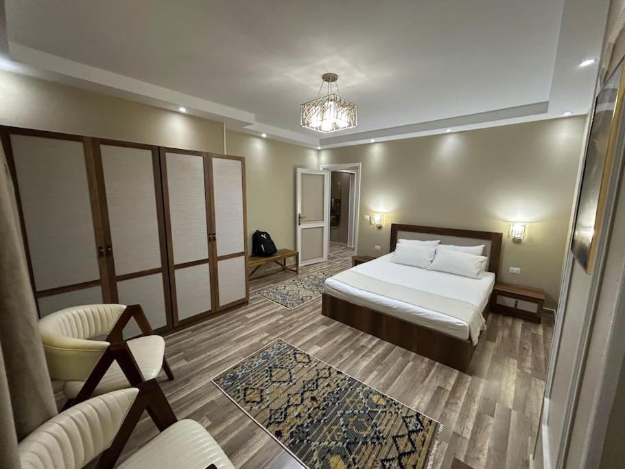 Skyline Luxury Suites 5 Mins From Cairo Airport المظهر الخارجي الصورة